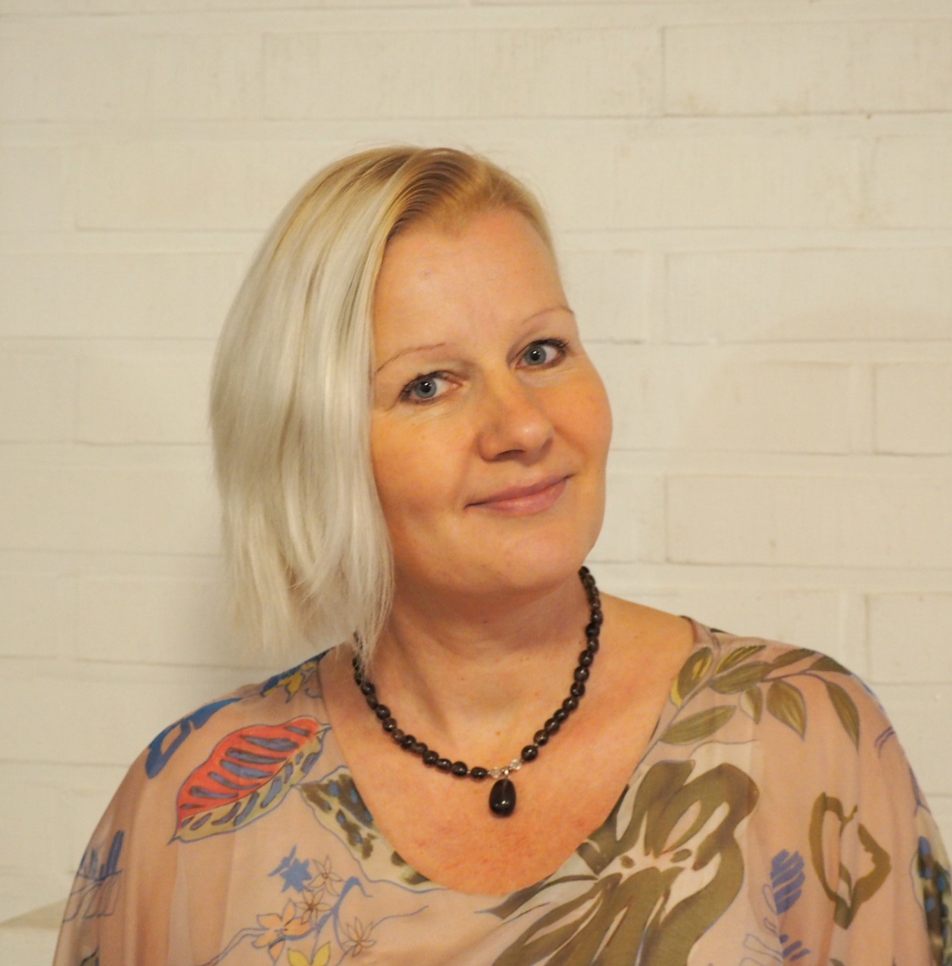 Kuvassa tulkkimme Kaisa Lempinen